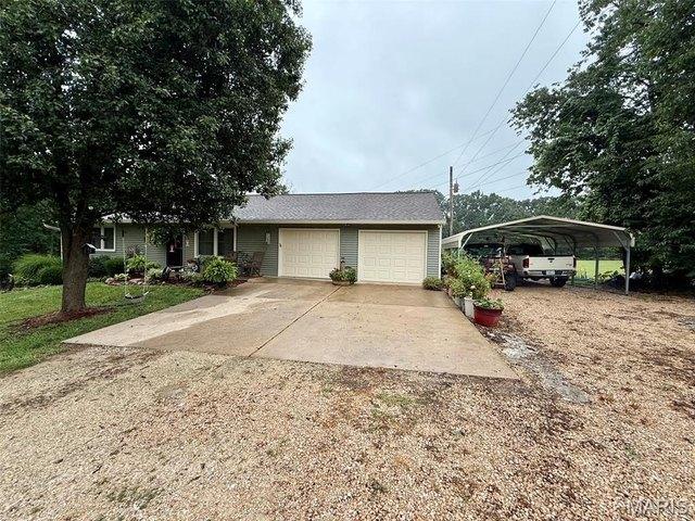 House for sale in Bourbon, Missouri