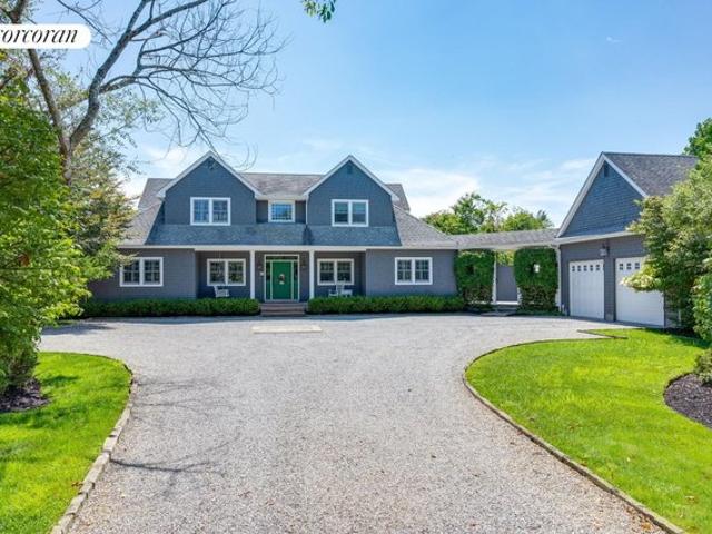 House for sale in Centereach, New York