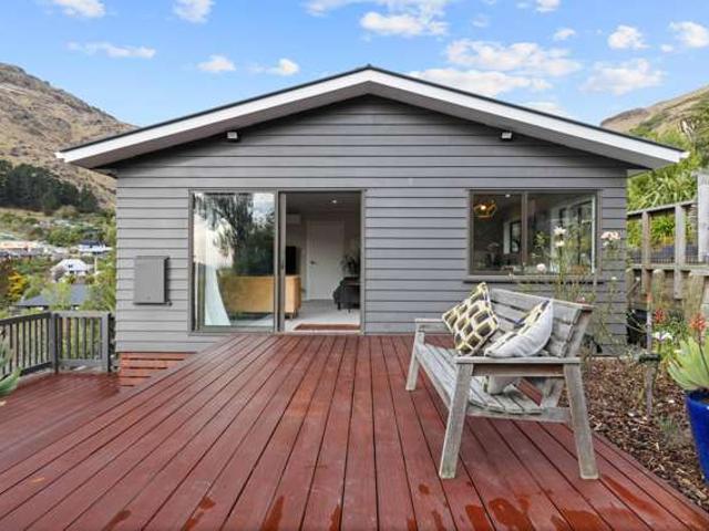 House for sale in Chaslands, Canterbury