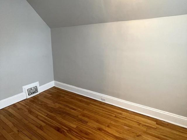 Apartment for rent in Mulhurst Bay, Ontario