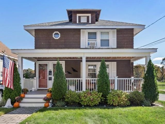 House for sale in Wakefield, Massachusetts