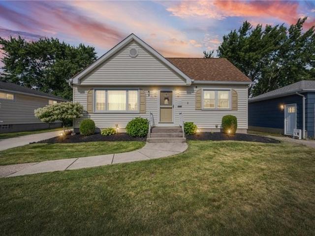House for sale in Bowmansville, New York