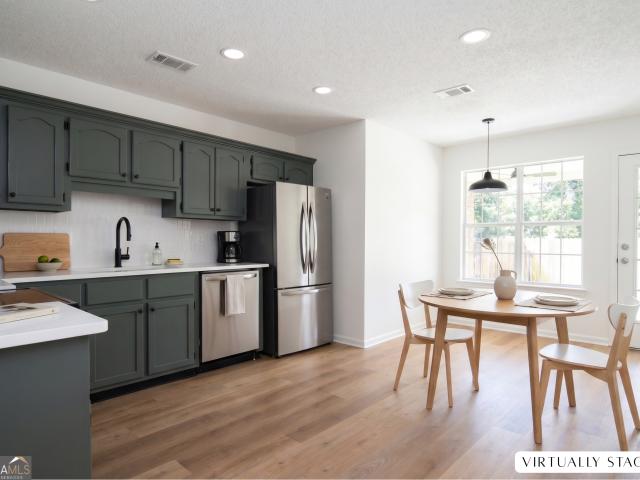 Townhouse for sale in Kathleen, Georgia