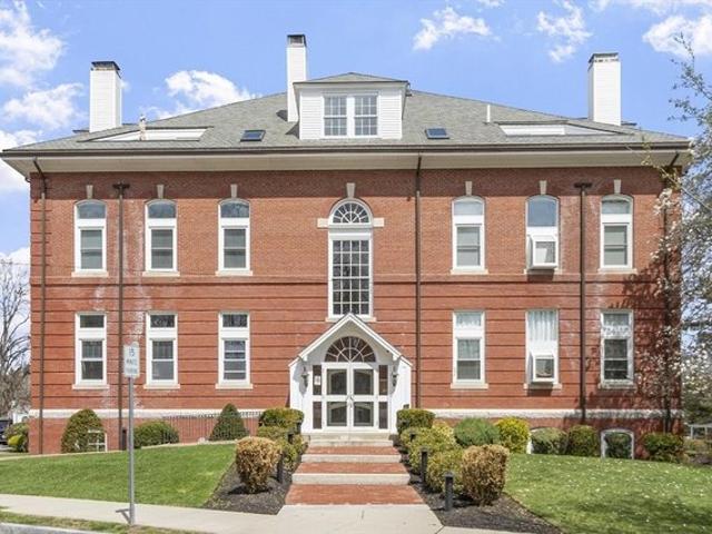 Condo for sale in Beverly, Massachusetts