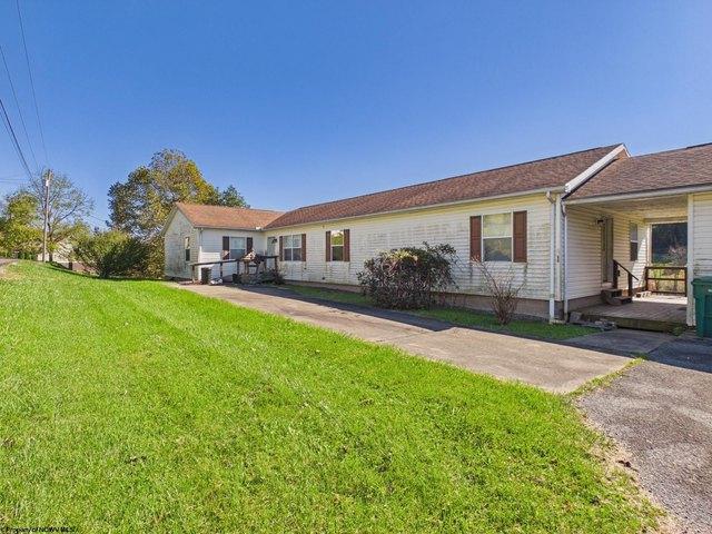 House for sale in Mount Clare, Macoupin County