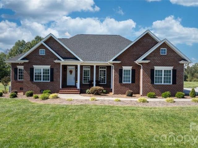 House for sale in Hickory, Catawba County