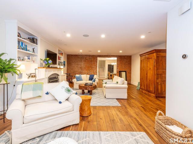 Townhouse for rent in Guilford, Connecticut