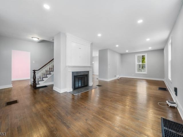 House for sale in Clinton, New Jersey