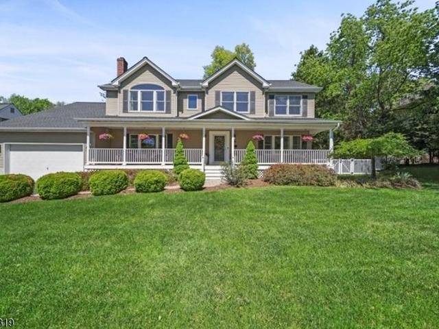 House for sale in Midland Park, New Jersey