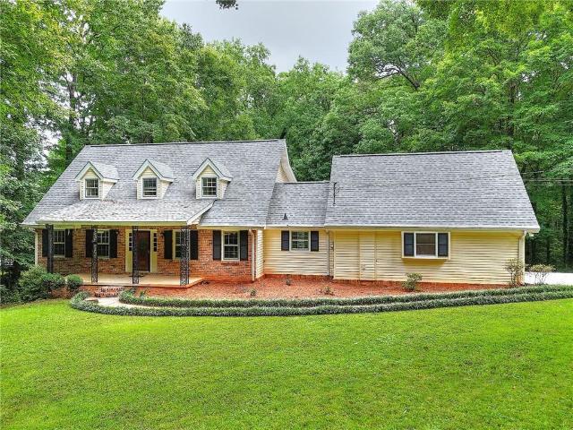 House for sale in Stoneview Acres, Lilburn