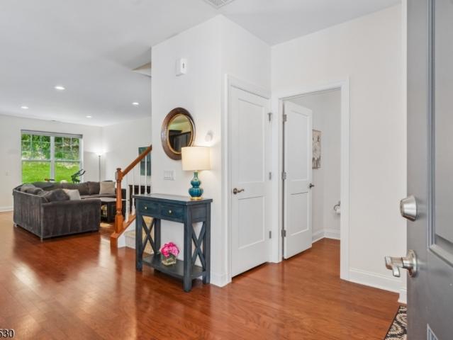 Townhouse for sale in Allamuchy, New Jersey