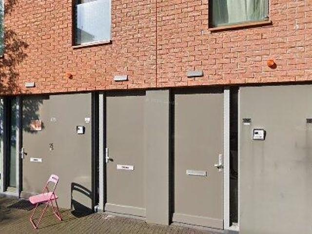 Bedrijfspand te huur in Voorhof, Delft