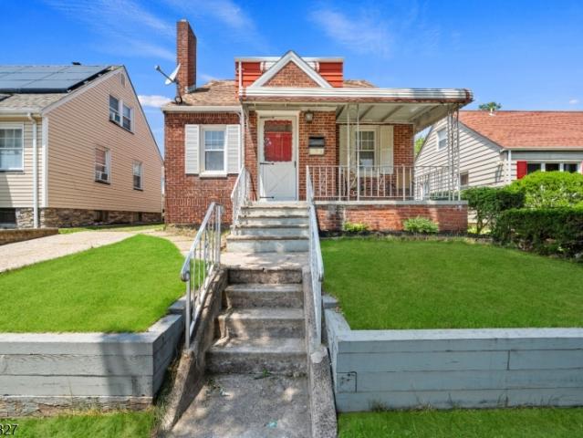 House for sale in Passaic, New Jersey