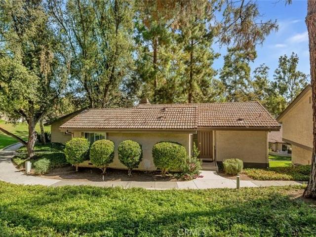 House for sale in Oak Park, California