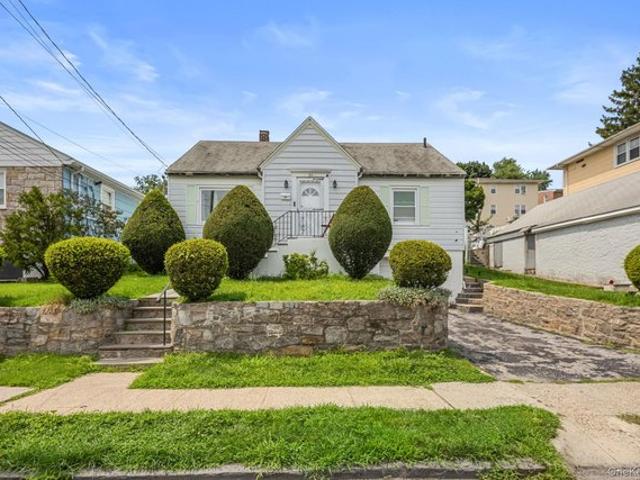 House for sale in Glenwood, New York