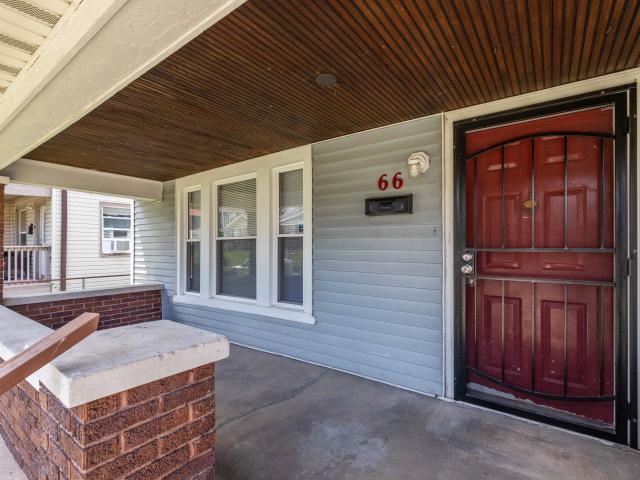 House for sale in Near Eastside, Camby