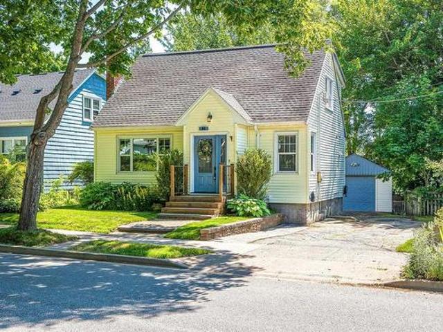 House for sale in Dartmouth, Nova Scotia