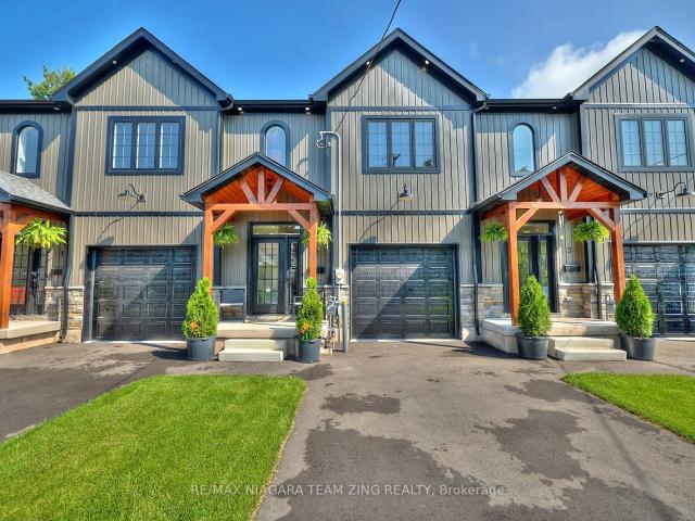Duplex for sale in Niagara, Ontario