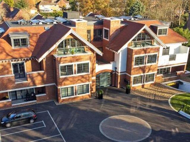 House for sale in Beaconsfield, Penn Bottom