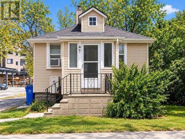Property for sale in Newmarket, Golden Horseshoe