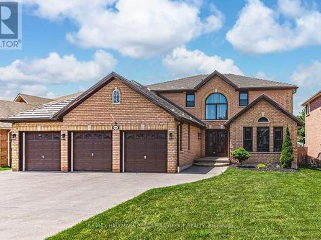 House for sale in Barrie, Central Ontario
