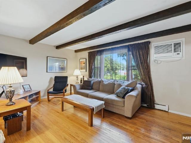 House for sale in Elmwood Park, New Jersey