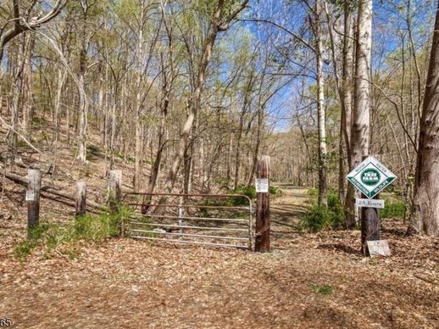 Land for sale in Bernardsville, New Jersey