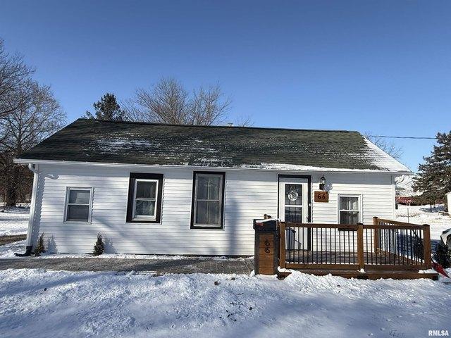 House for sale in Fulton, Illinois