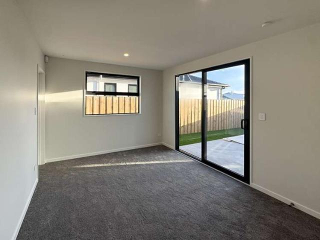 House for rent in Chaslands, Canterbury