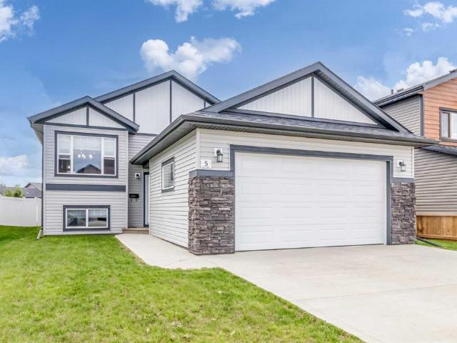 House for sale in Blackfalds, Alberta