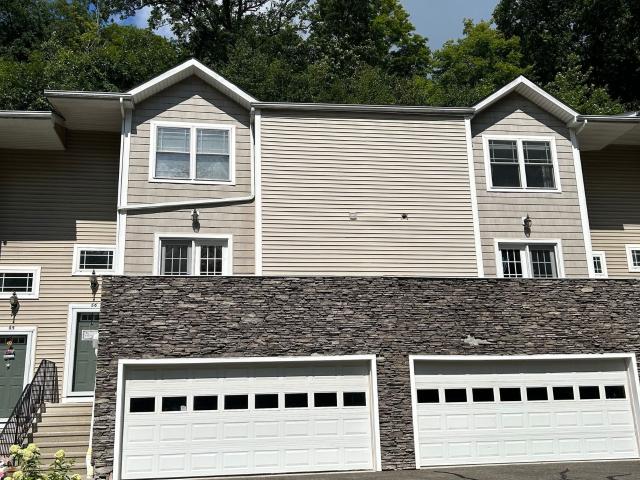 Townhouse for rent in Danbury, Connecticut