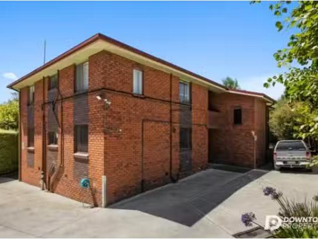 Apartment for rent in Lenah Valley