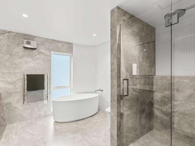 House for sale in Chaslands, Canterbury
