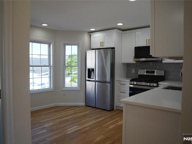 Condo for sale in Lodi, New Jersey
