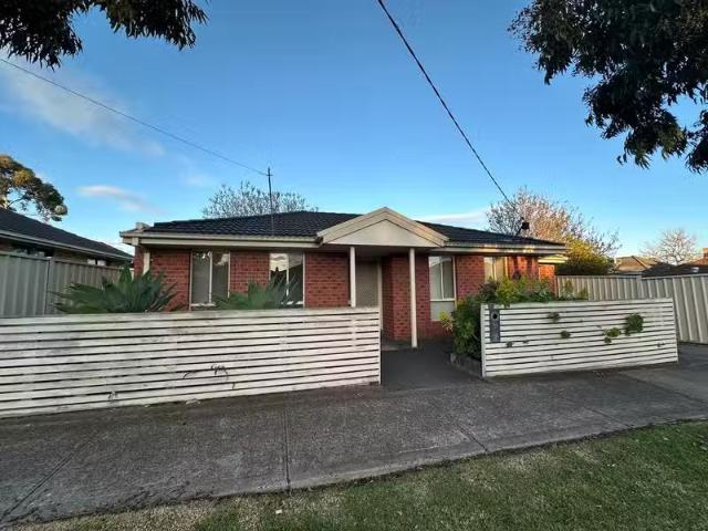 House for rent in Hadfield, Victoria