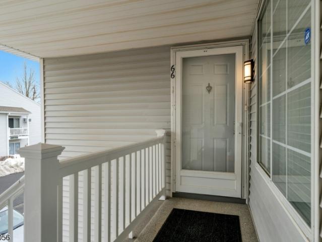 Condo for sale in Pluckemin, New Jersey