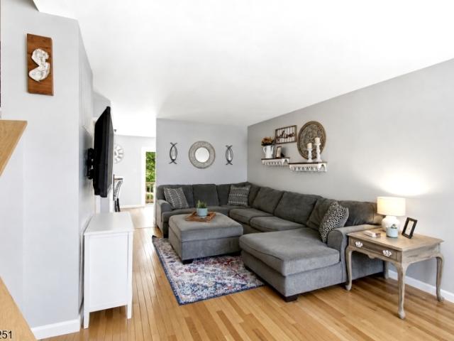 Condo for sale in Allamuchy, New Jersey