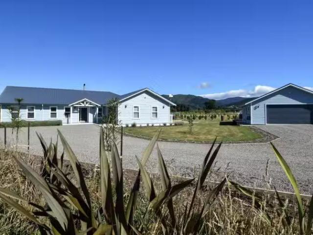 House for sale in Dalefield, Carterton District