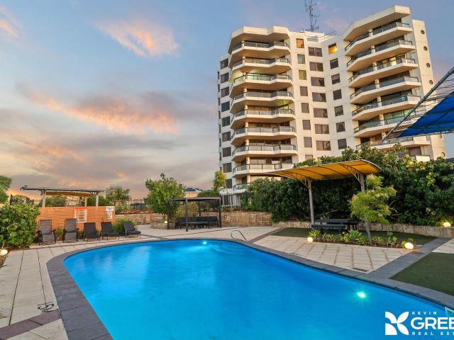 Apartment for sale in Parklands, Western Australia