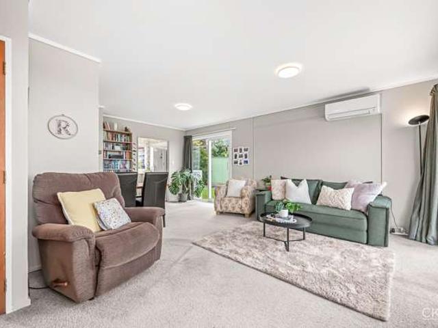 House for sale in Days Bay, Wellington