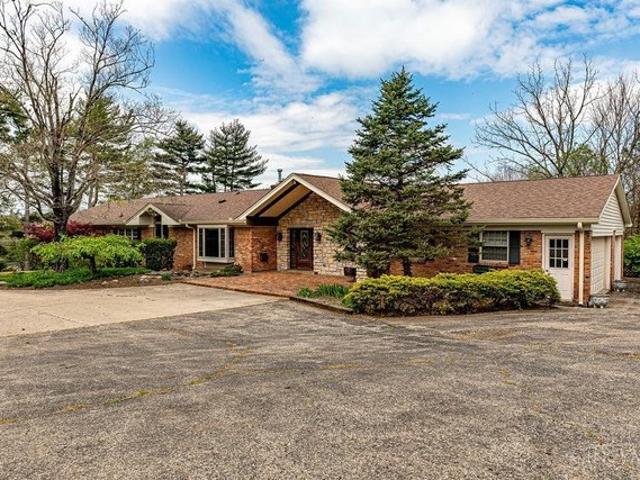 House for sale in Roselawn, Ohio