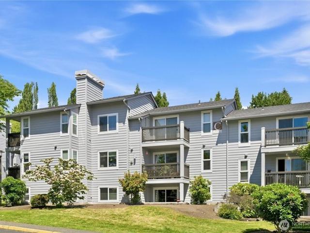 Condo for sale in Kenmore, Washington