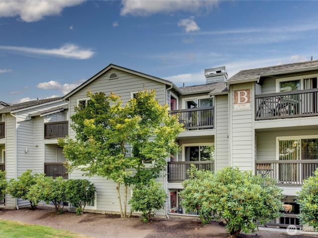 Condo for sale in Kenmore, Washington