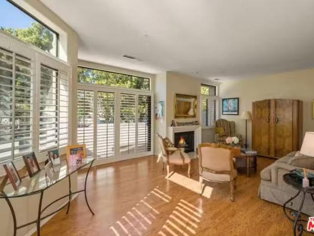 Apartment for rent in Culver City, California