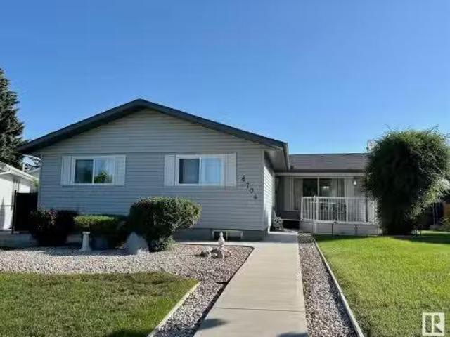 House for sale in Wedgewood, Alberta