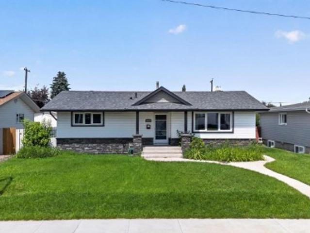 House for sale in Wedgewood, Alberta