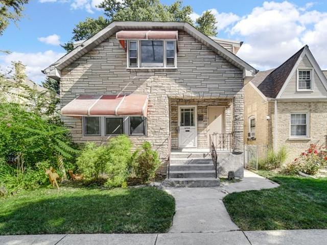 House for sale in Niles, Illinois