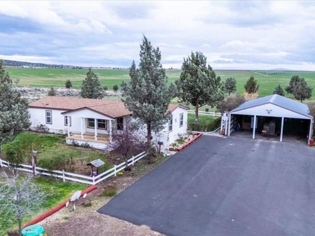 House for sale in Oregonia