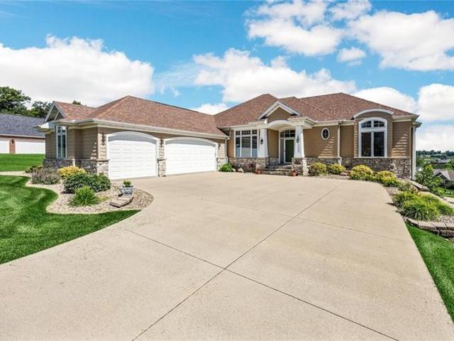 House for sale in Linn, Iowa