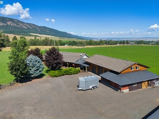 House for sale in Oregonia